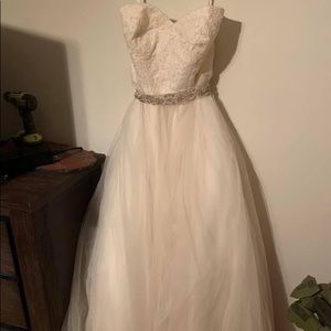 dress with corset back needs to be dry cleaned willing to negotiate price